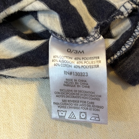 Calvin Klein Matching Set - Picture 6 of 12